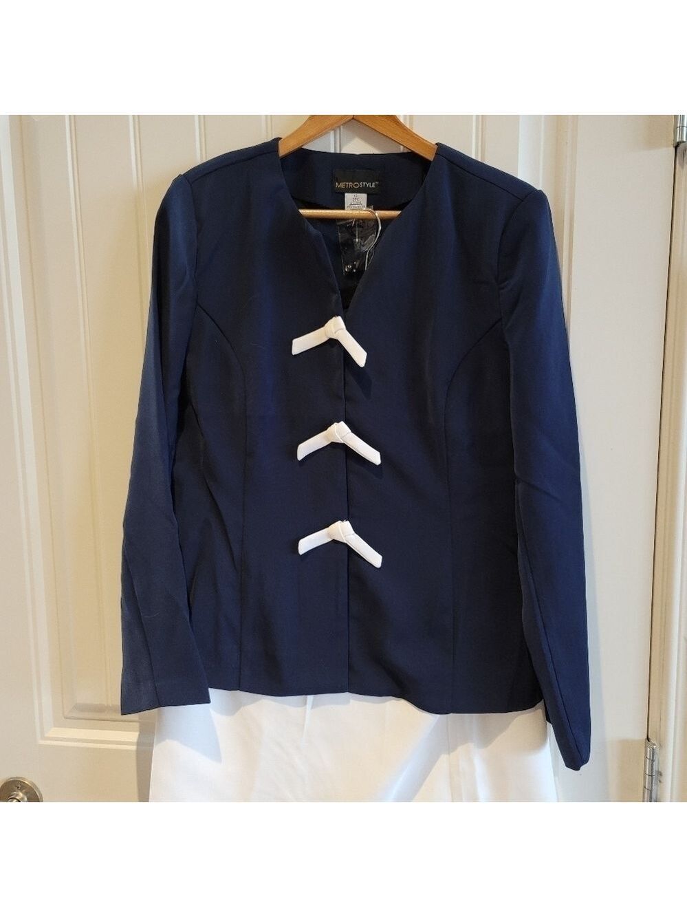 💥4 for $25💥 Metrostyle 2 piece skirt suit
